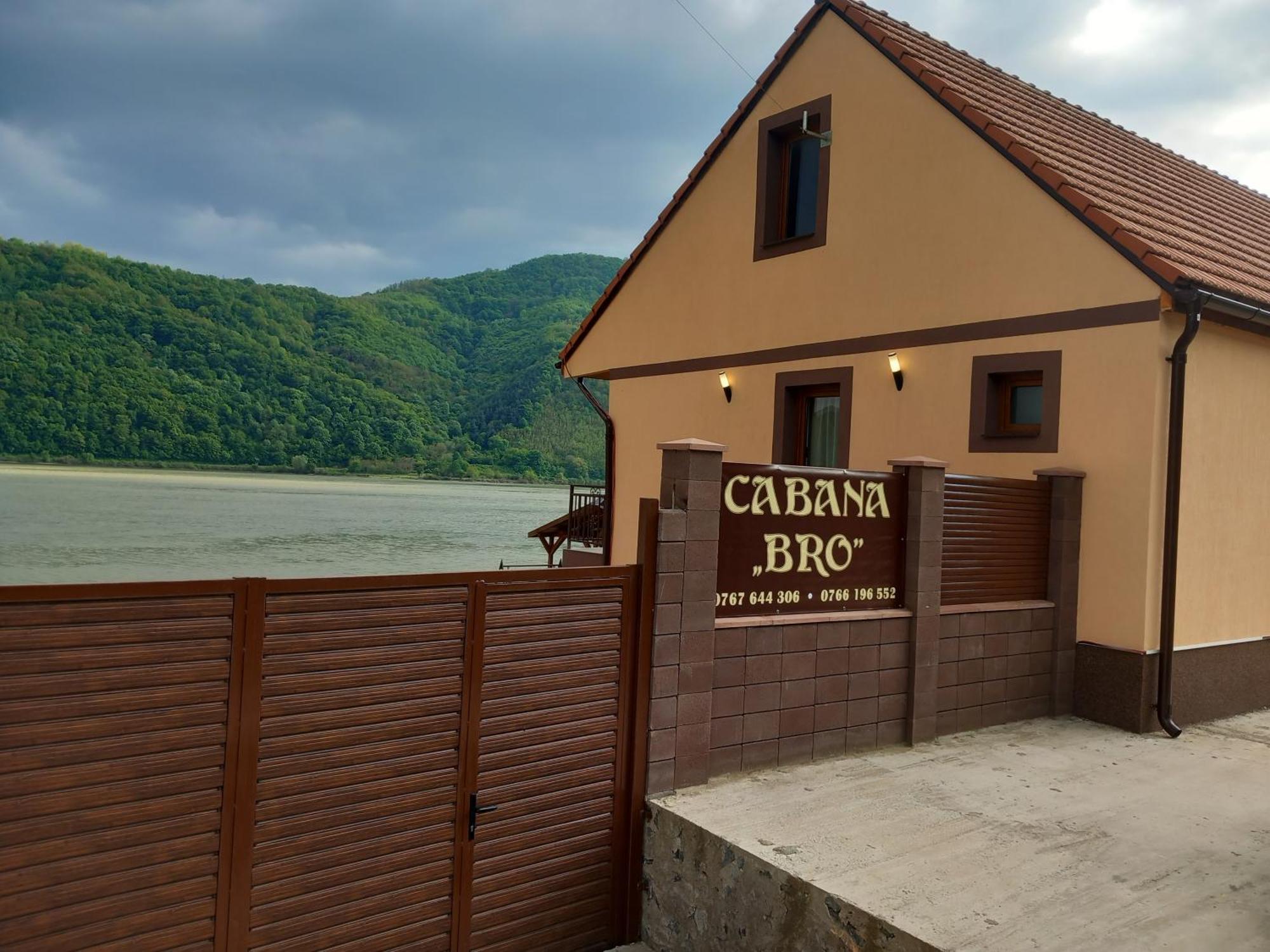 Cabana Bro Clisura Dunarii Vila Liborajdea Exterior foto